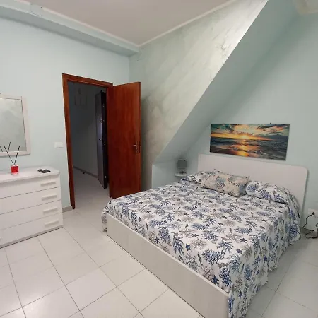 Ludovica's House Giardini Naxos